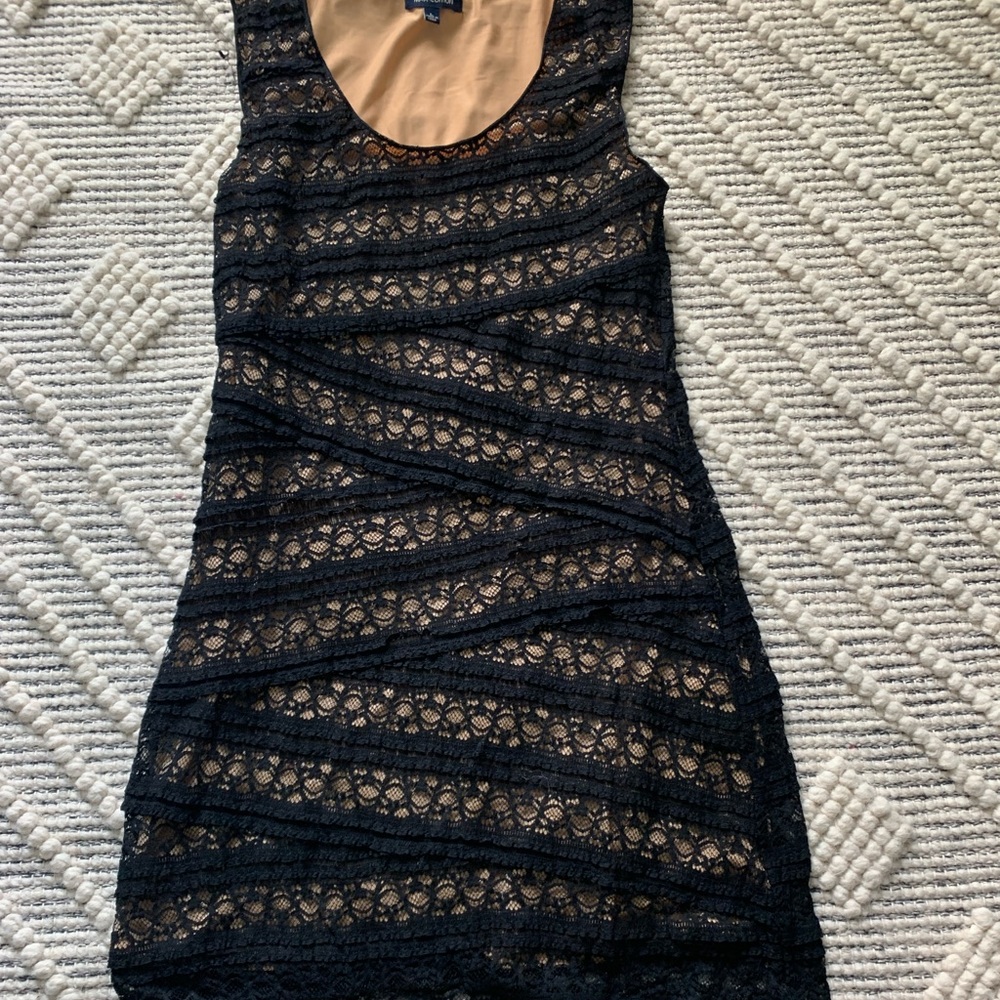 Max edition mini dress large black lace